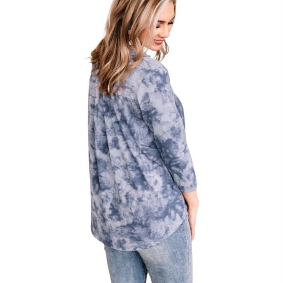 Olivaceous blue tie dye blouse, ladies medium relaxed fit long sleeve pullover - Picture 10 of 11